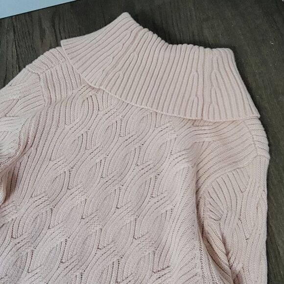 🆕 Calvin Klein Chain Stitched Cowl Turtle Neck Sweater in Blush Pink - Picture 8 of 11